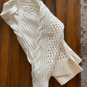 A&F Chunky Knit Cardigan Sweater - NEW fall 2021